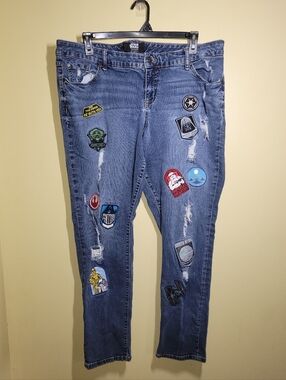 Torrid Star Wars Her Universe Patch Jeans 20